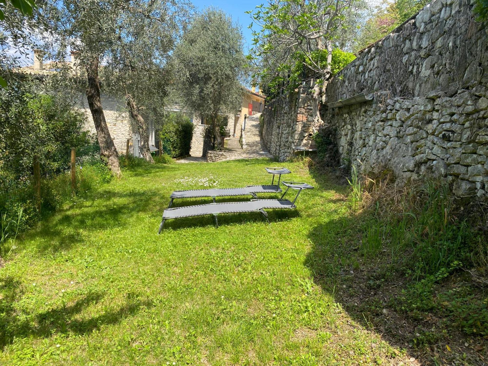Appartamento Cadelagnel Castelletto Di Brenzone Exterior photo