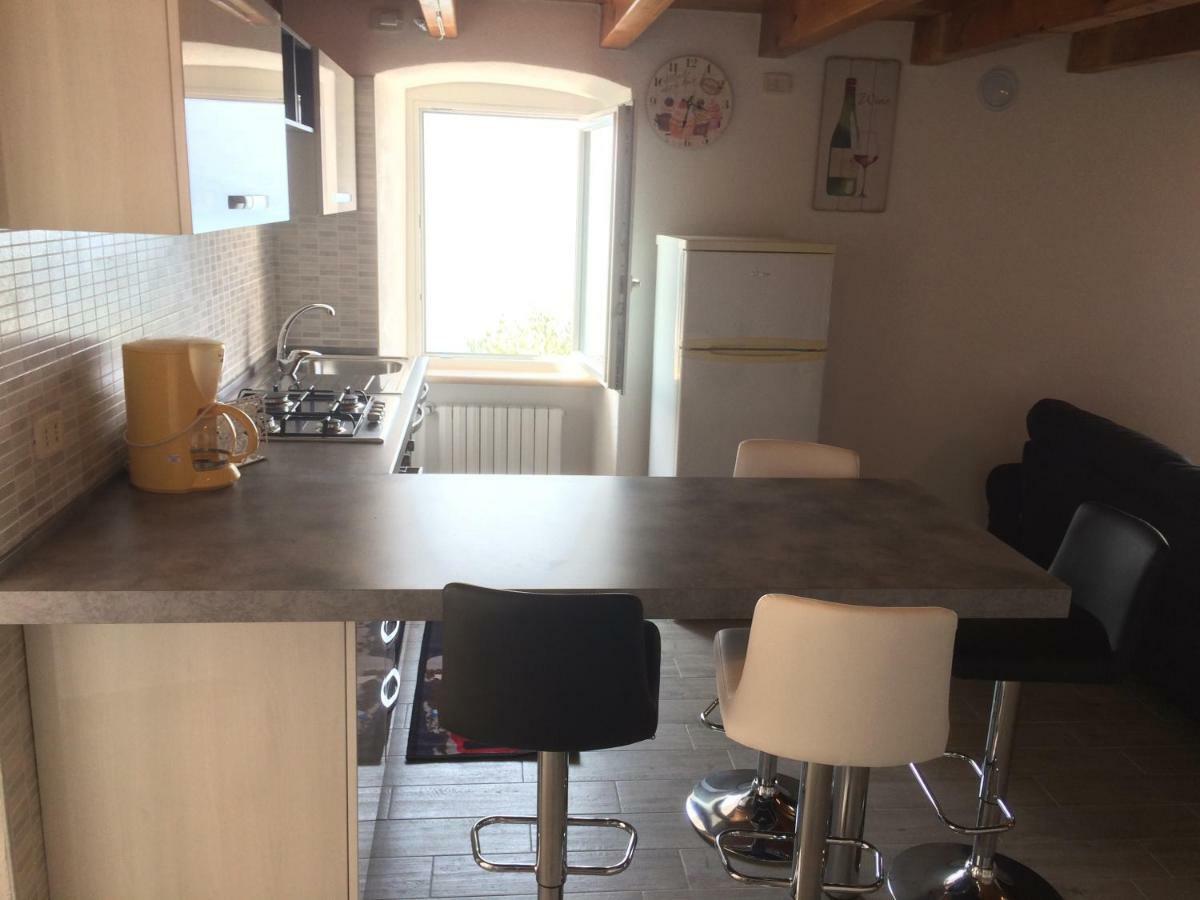 Appartamento Cadelagnel Castelletto Di Brenzone Exterior photo