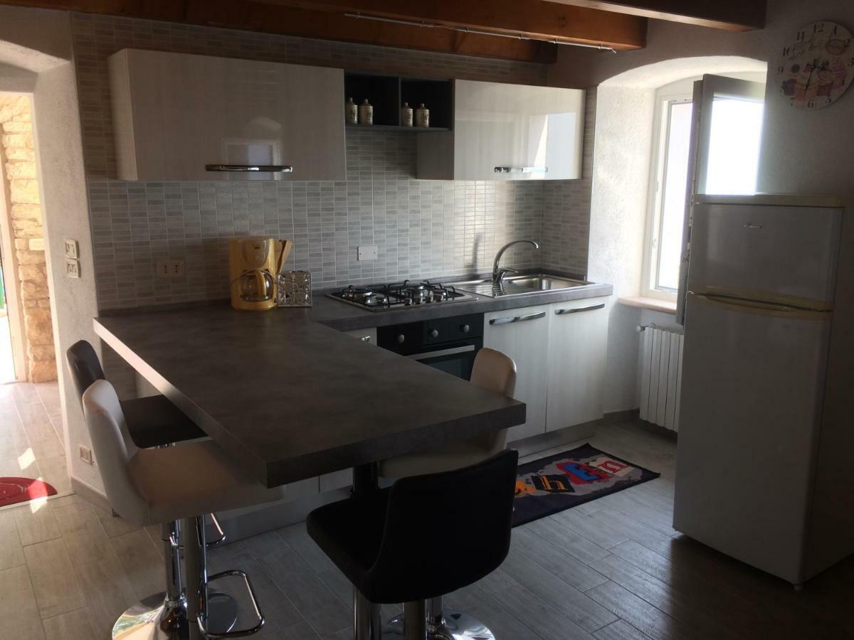 Appartamento Cadelagnel Castelletto Di Brenzone Exterior photo