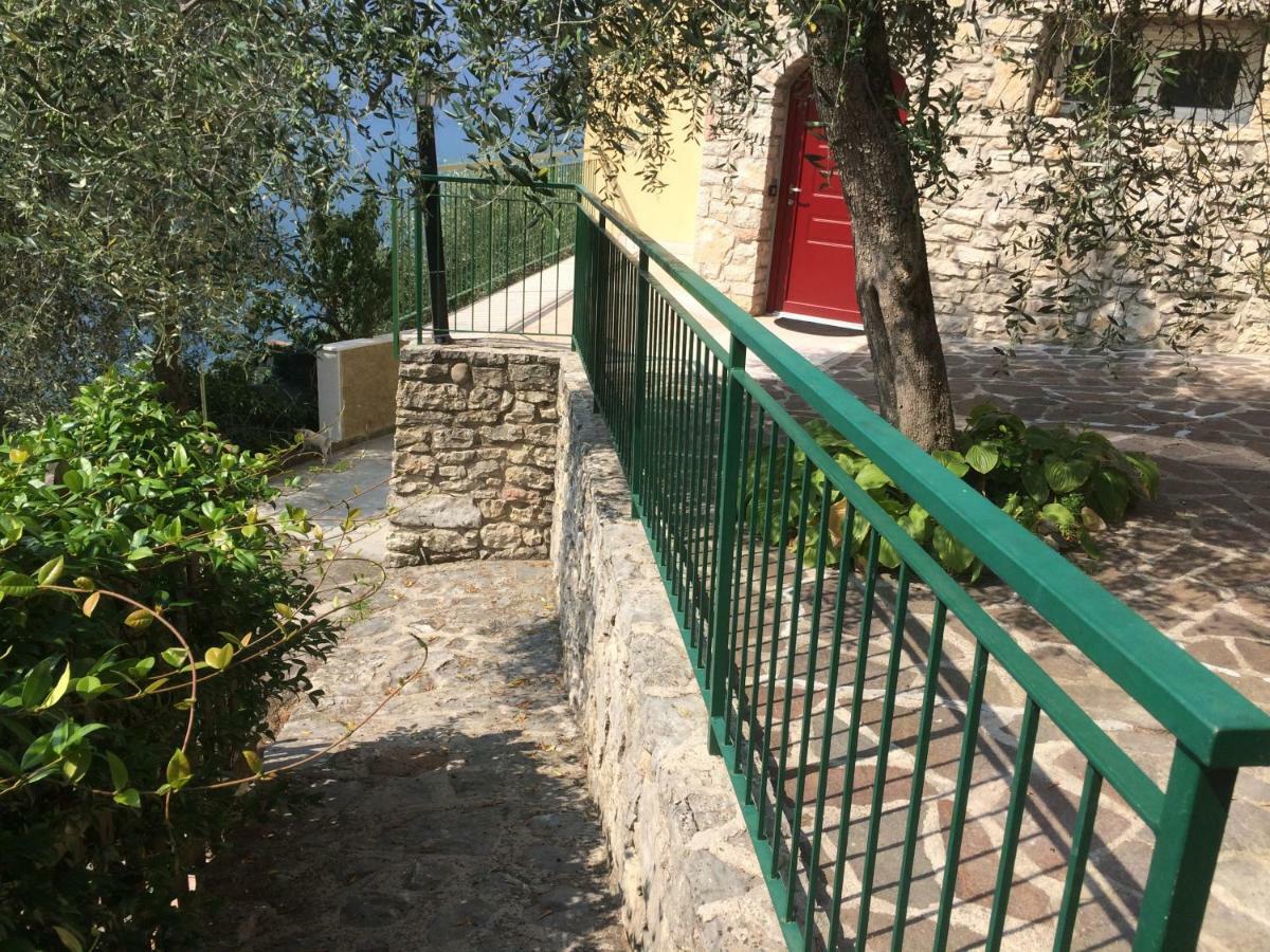 Appartamento Cadelagnel Castelletto Di Brenzone Exterior photo