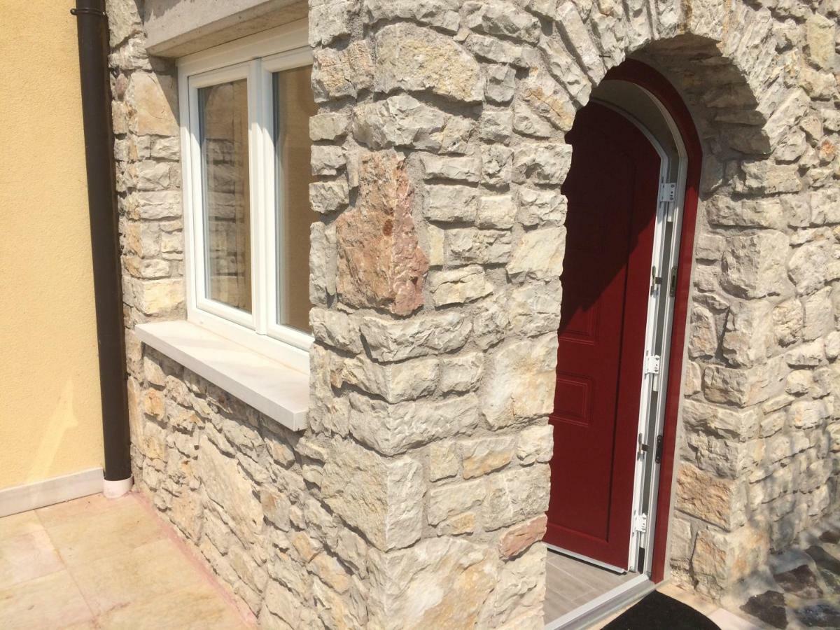 Appartamento Cadelagnel Castelletto Di Brenzone Exterior photo